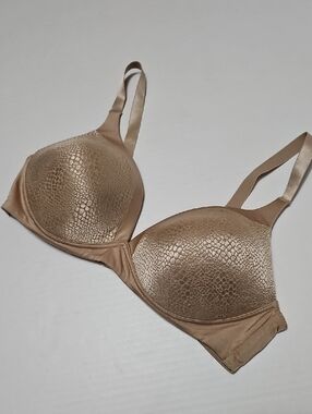 Warner's Metallic Nude Wireless Padded Seamless Bra Size 38C